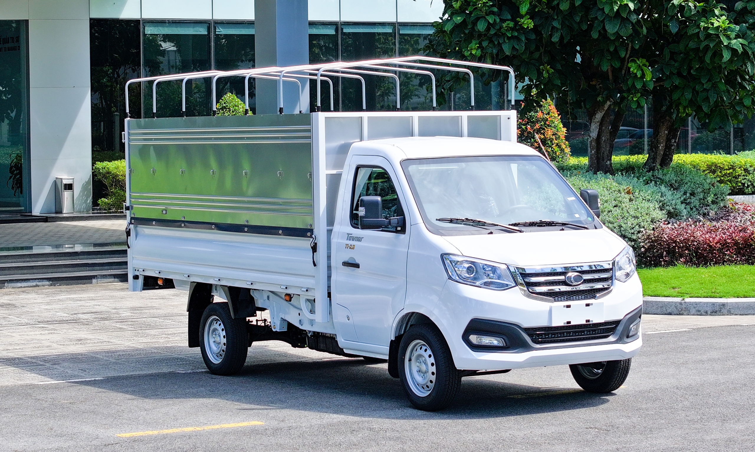 Xe Tải Thaco Tower TF240 1.28 tấn
