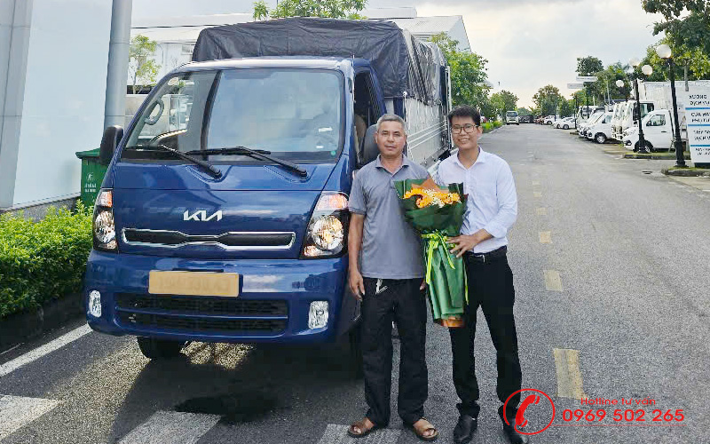 Bàn giao xe K250 Mui Bạt cho Anh Ngô Văn Duyên